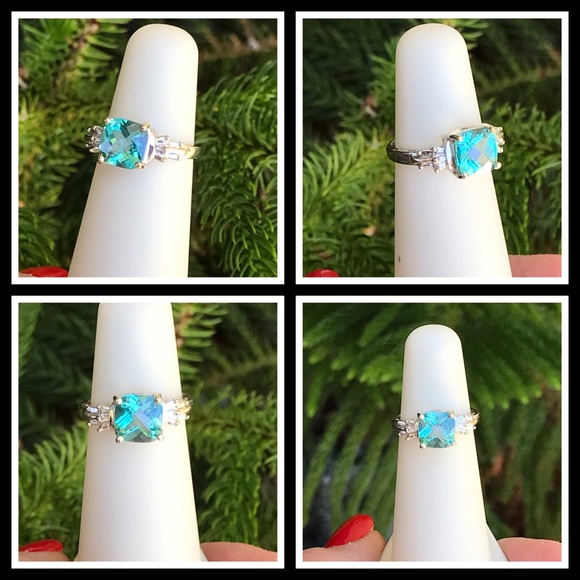 ❌Sold❌10k Cushion Aquamarine & Diamond Ring - Picture 7 of 8